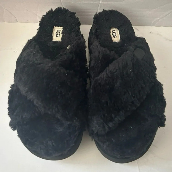 UGG Women’s Fuzz Sugar Cross Slide Slippers - Picture 1 of 8